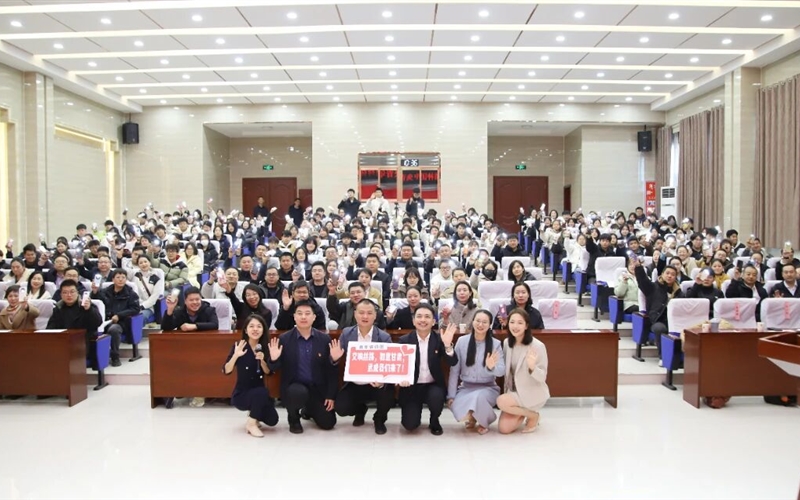 黨的二十屆四中全會(huì)精神團(tuán)中央青年講師團(tuán)示范宣講報(bào)告會(huì)在武威職業(yè)技術(shù)大學(xué)成功舉辦